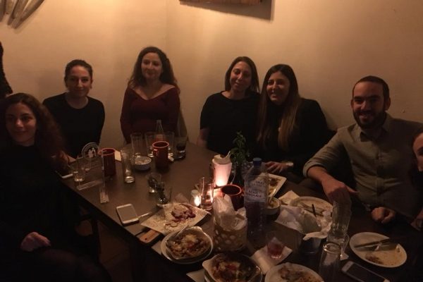 5_Βραδιά διασκέδασης στο ουζερί ‘Τσιπουράκι Μεζεδάκι’