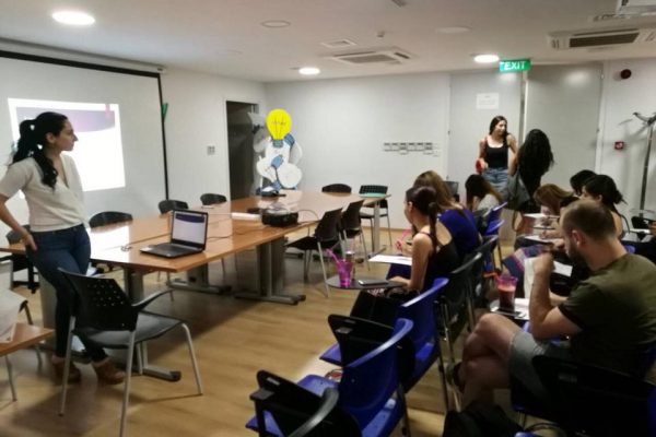 Εκπαιδευτικό Σεμινάριο σε Εθελοντές του Συνδέσμου με θέμα «Δουλεύοντας με τους Θυτες»2